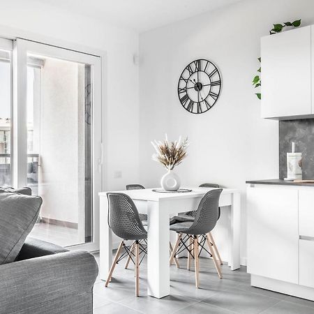Apartmán Harmony House - Rho Fiera 6Min - Free Parking - Terrace Milán Exteriér fotografie