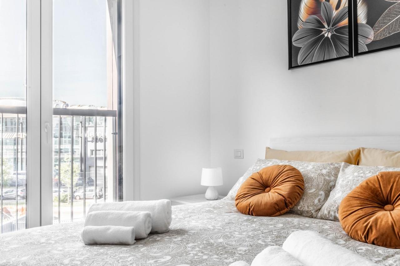 Apartmán Harmony House - Rho Fiera 6Min - Free Parking - Terrace Milán Exteriér fotografie